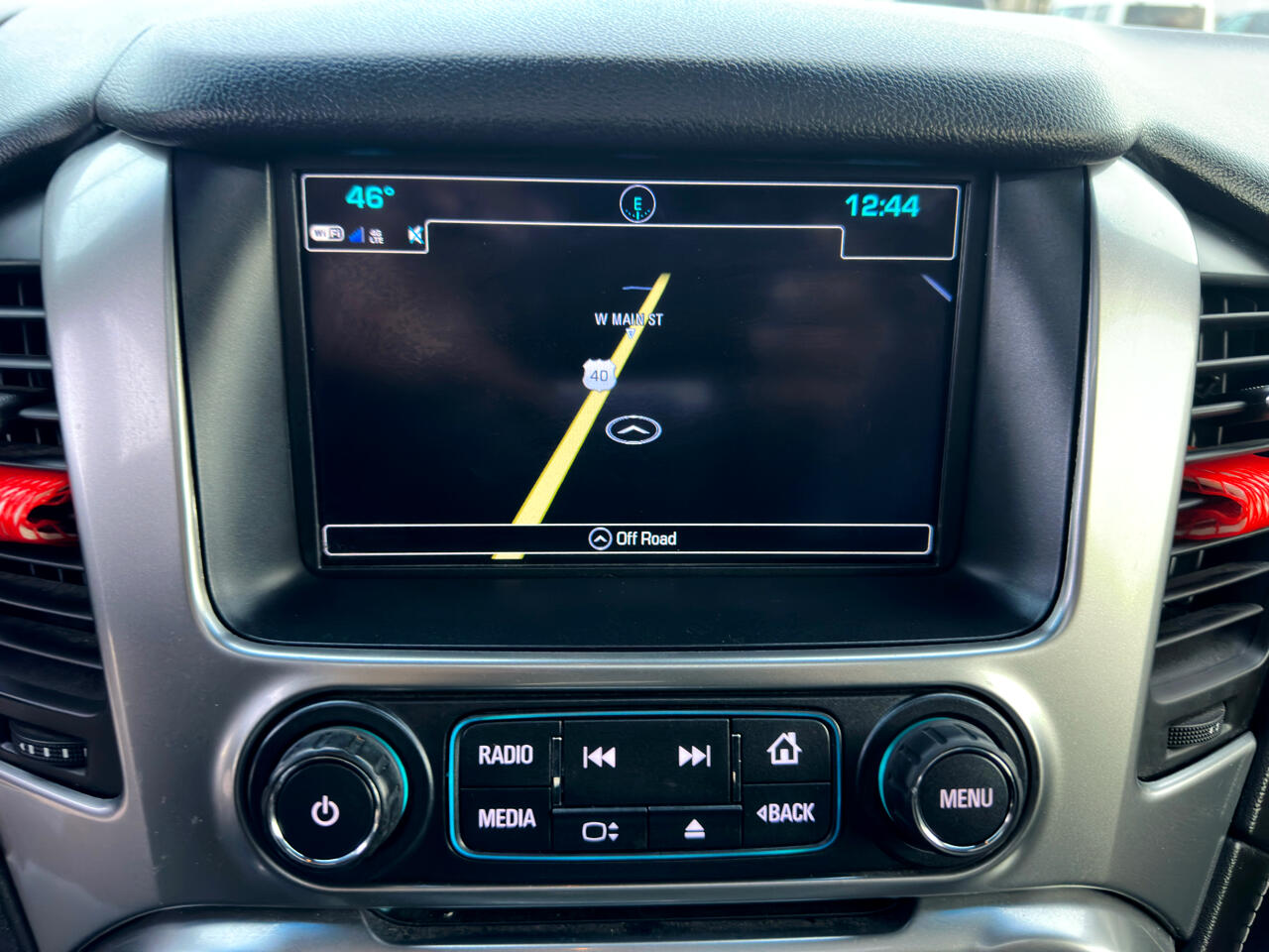 Chevrolet Suburban 4WD 4dr 1500 Premier 2017