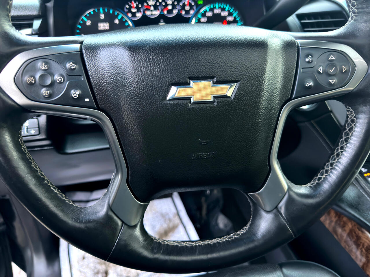 Chevrolet Suburban 4WD 4dr 1500 Premier 2017