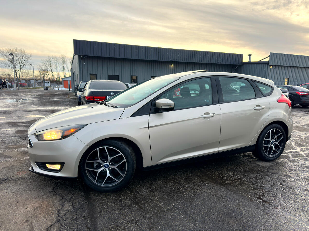 Ford Focus SEL Hatch 2017