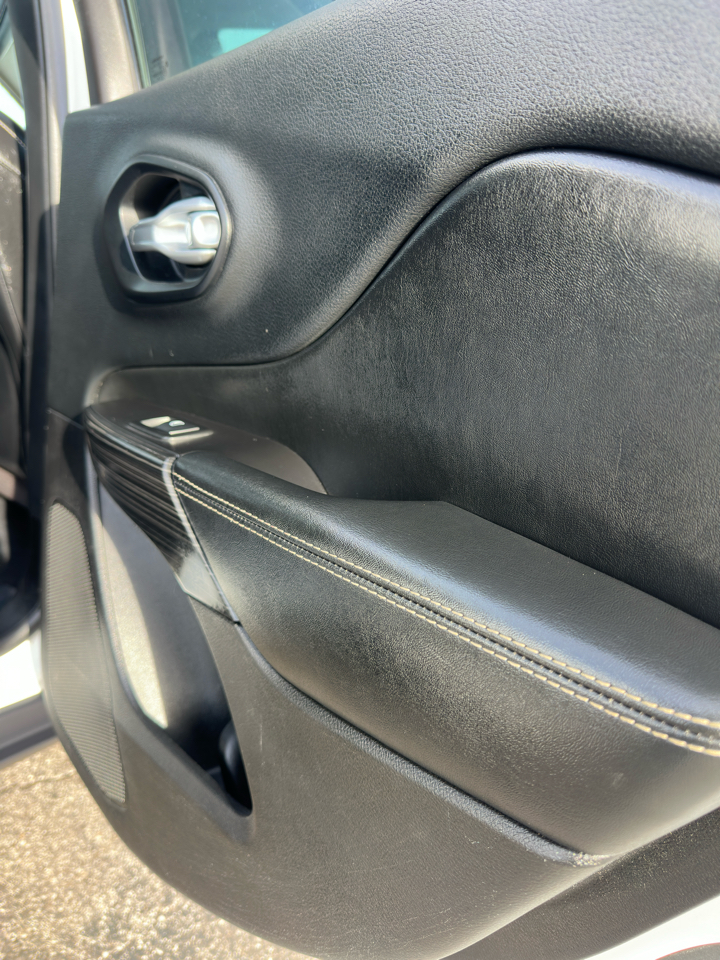 Jeep Cherokee FWD 4dr Limited 2014