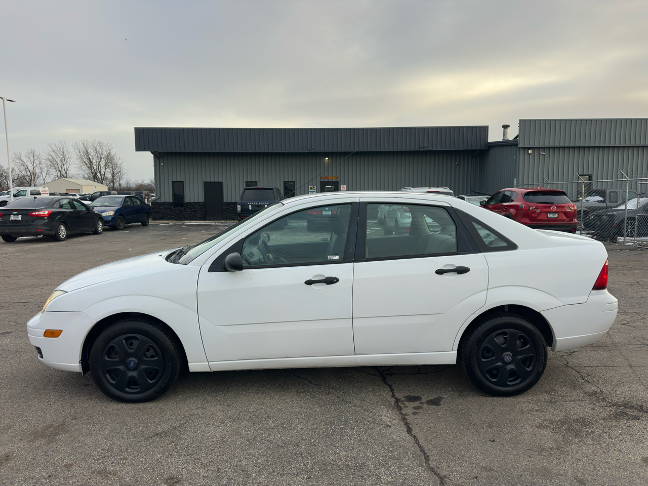 Ford Focus 4dr Sdn ZX4 SES 2005