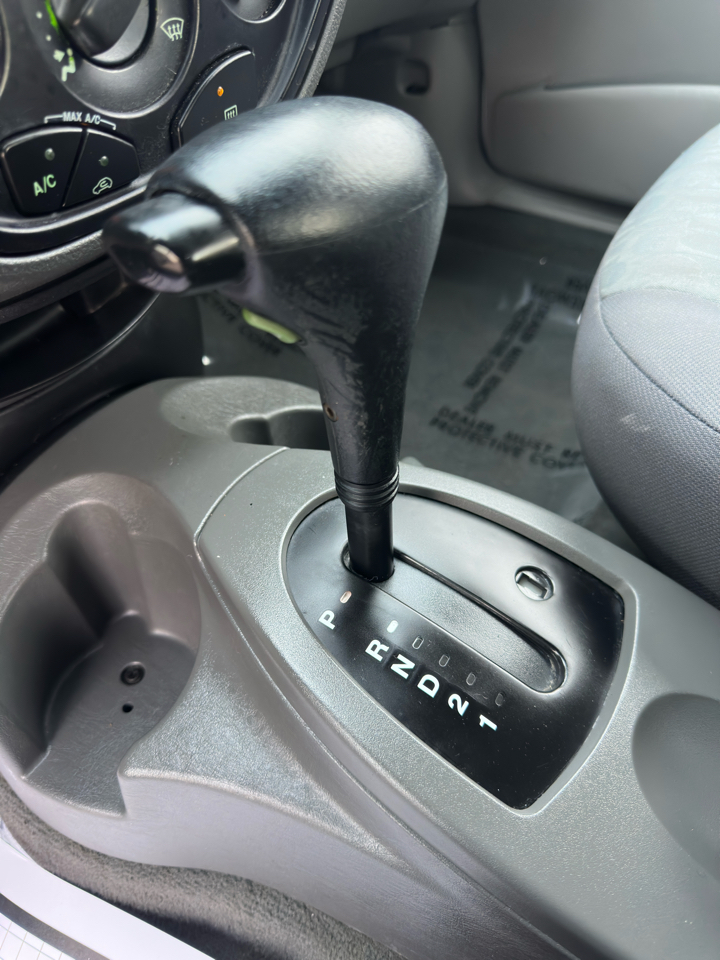 Ford Focus 4dr Sdn ZX4 SES 2005