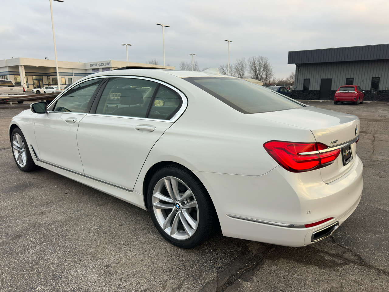 BMW 7 Series 750i xDrive Sedan 2017