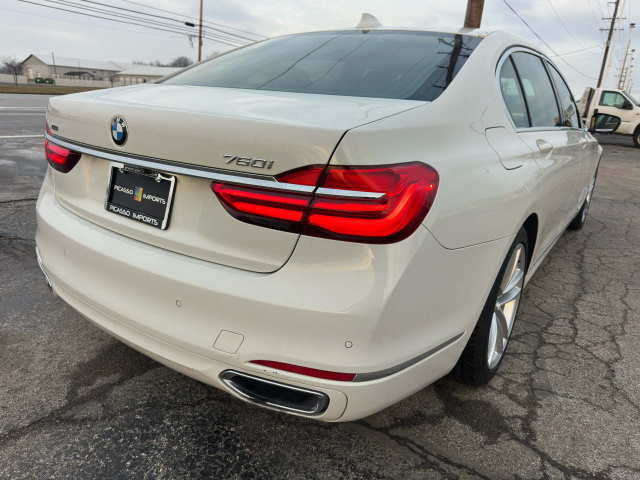 BMW 7 Series 750i xDrive Sedan 2017