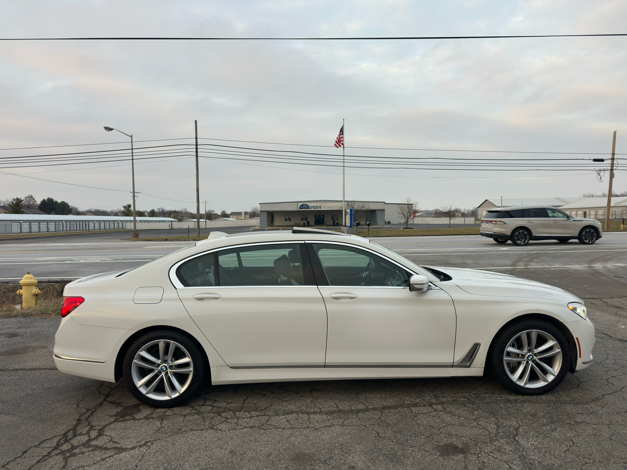 BMW 7 Series 750i xDrive Sedan 2017