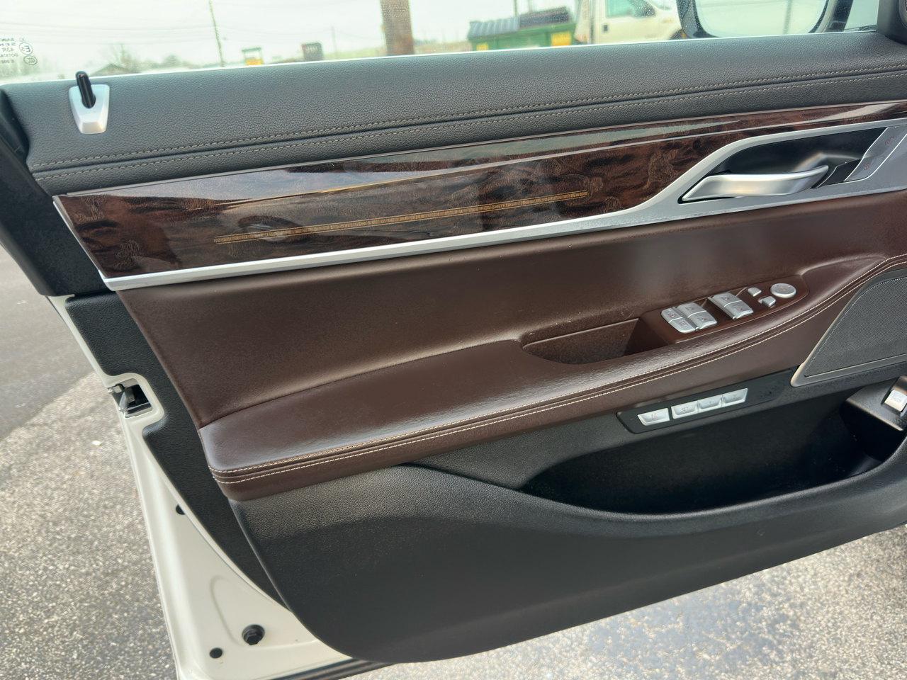 BMW 7 Series 750i xDrive Sedan 2017