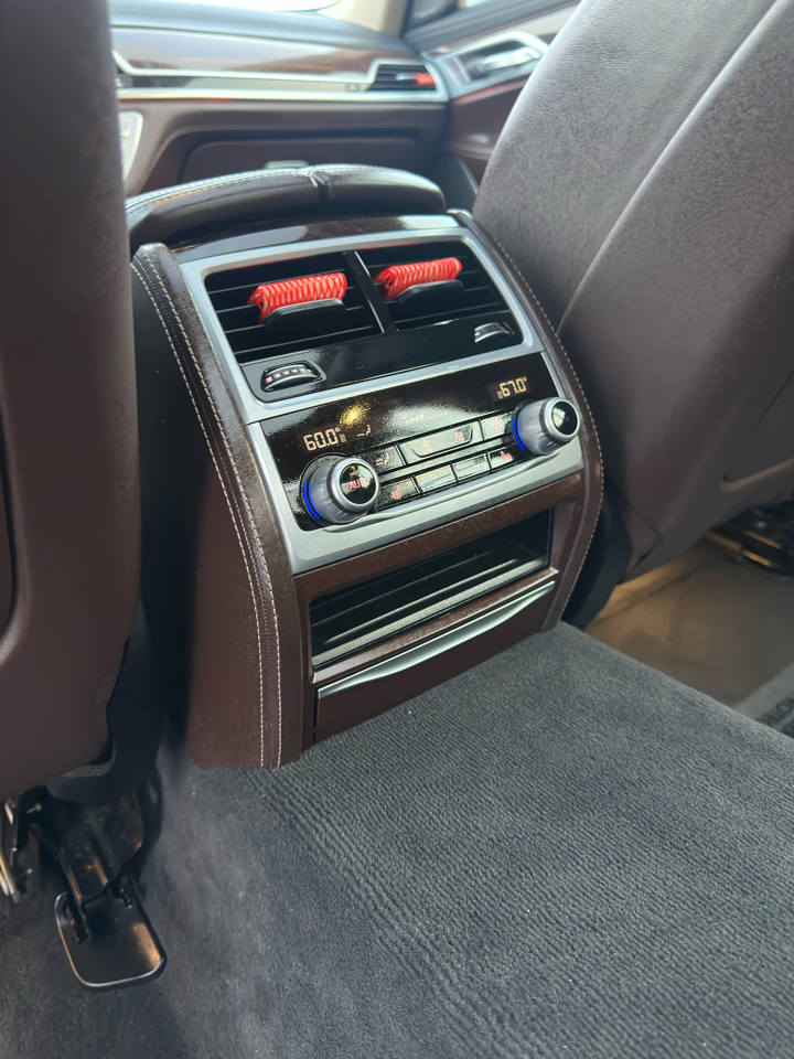 BMW 7 Series 750i xDrive Sedan 2017