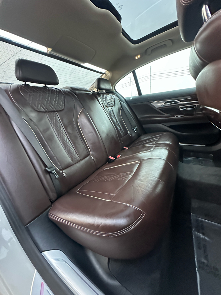 BMW 7 Series 750i xDrive Sedan 2017