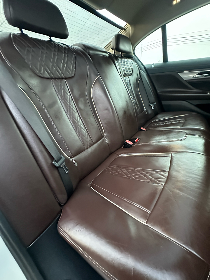 BMW 7 Series 750i xDrive Sedan 2017