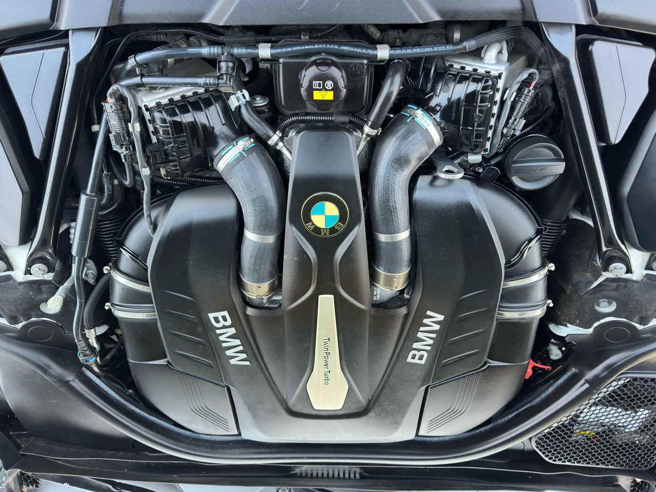 BMW 7 Series 750i xDrive Sedan 2017