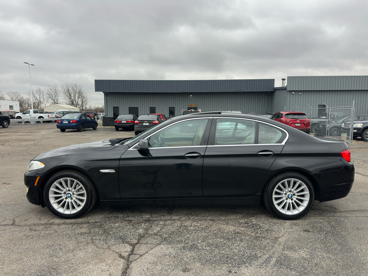BMW 5 Series 4dr Sdn 535i RWD 2011