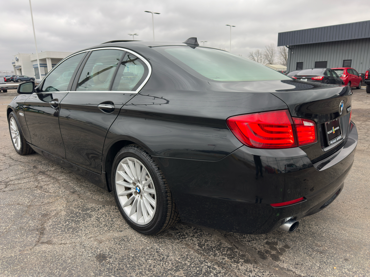 BMW 5 Series 4dr Sdn 535i RWD 2011