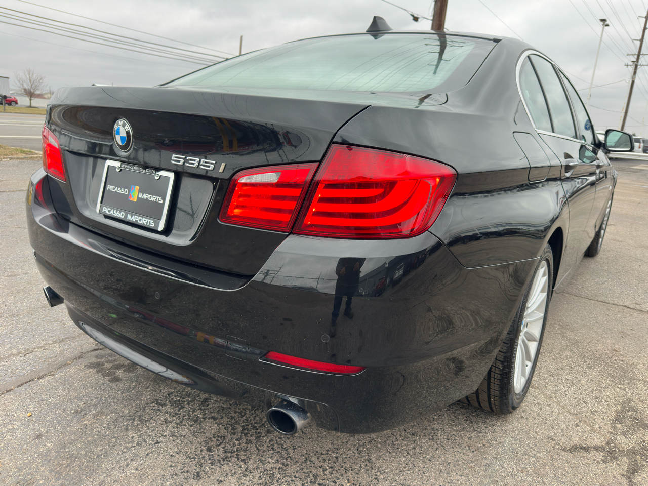 BMW 5 Series 4dr Sdn 535i RWD 2011