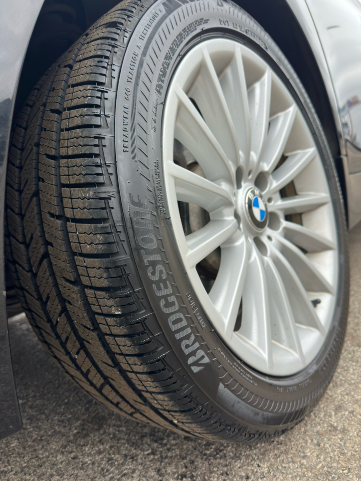 BMW 5 Series 4dr Sdn 535i RWD 2011