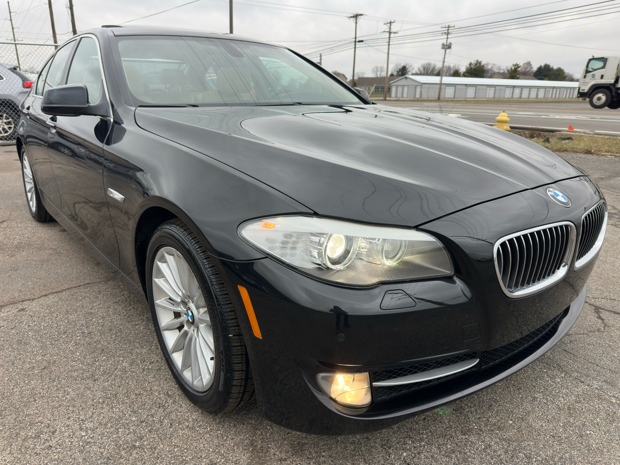 BMW 5 Series 4dr Sdn 535i RWD 2011