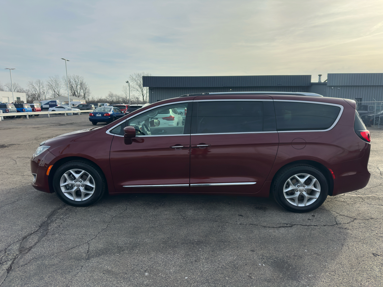 Chrysler Pacifica Touring L Plus FWD 2018