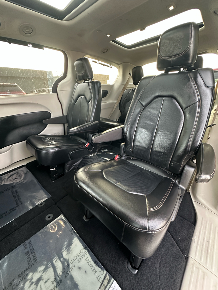 Chrysler Pacifica Touring L Plus FWD 2018