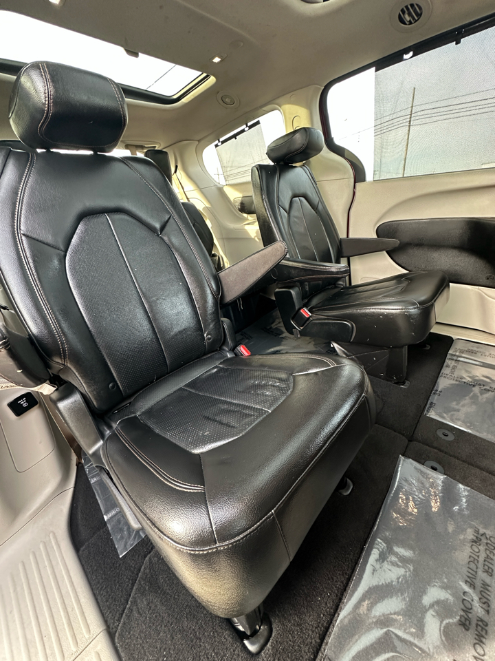 Chrysler Pacifica Touring L Plus FWD 2018