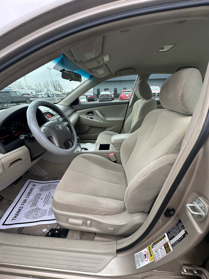 Toyota Camry 4dr Sdn V6 Auto XLE (Natl) 2009