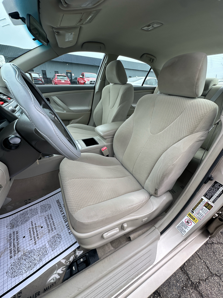 Toyota Camry 4dr Sdn V6 Auto XLE (Natl) 2009