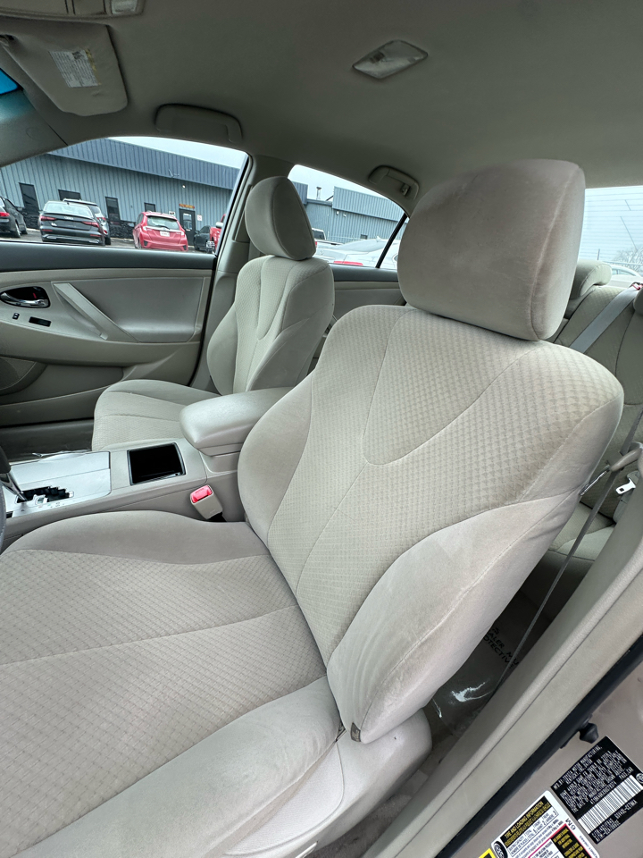 Toyota Camry 4dr Sdn V6 Auto XLE (Natl) 2009