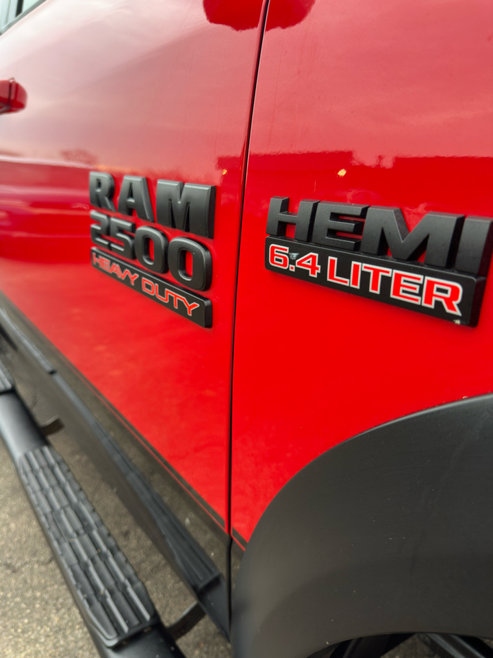 RAM 2500 Power Wagon 4x4 Crew Cab 6'4" Box 2017