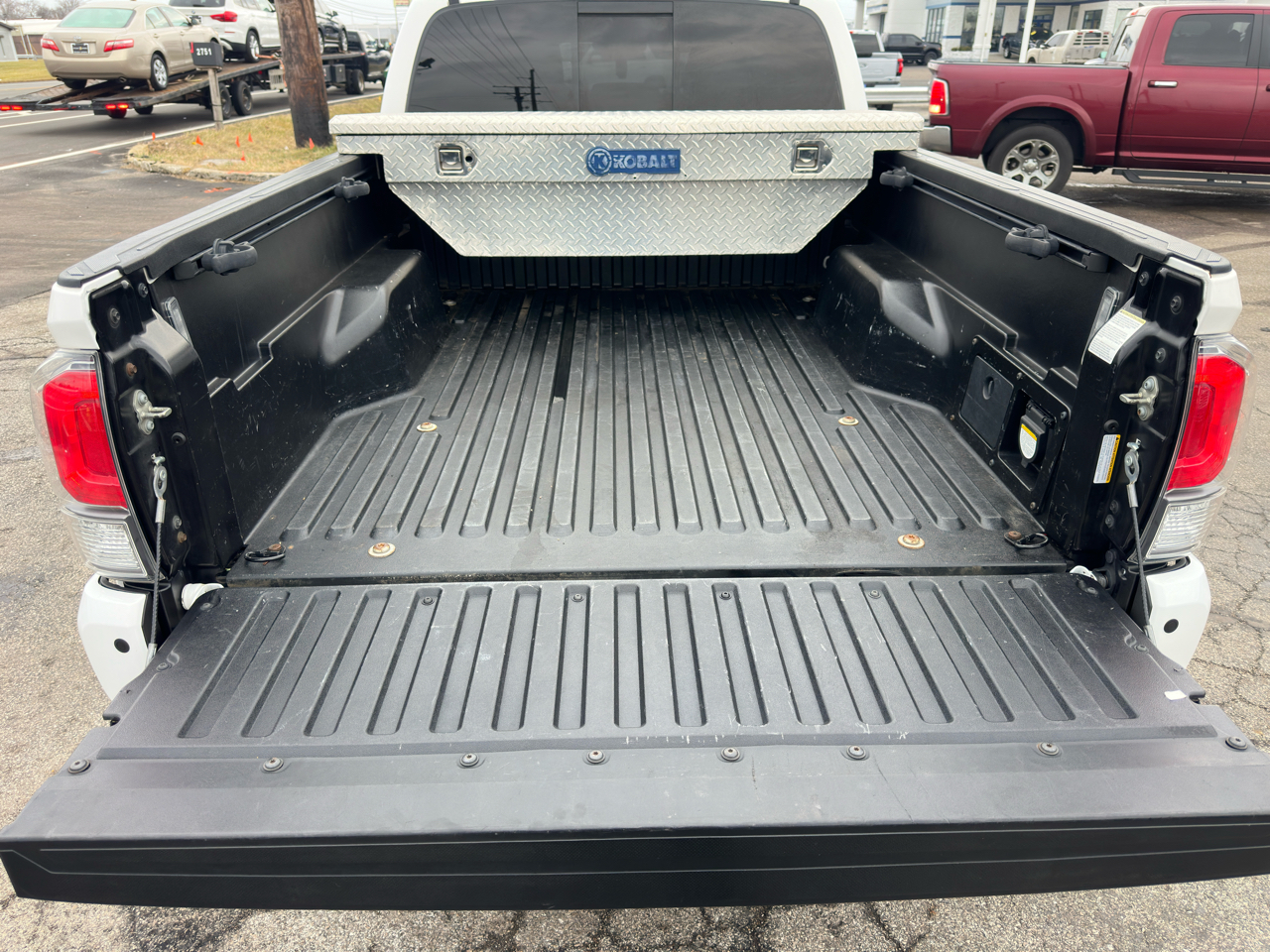 Toyota Tacoma 4WD TRD Off Road Double Cab 6' Bed V6 AT (Natl) 2020