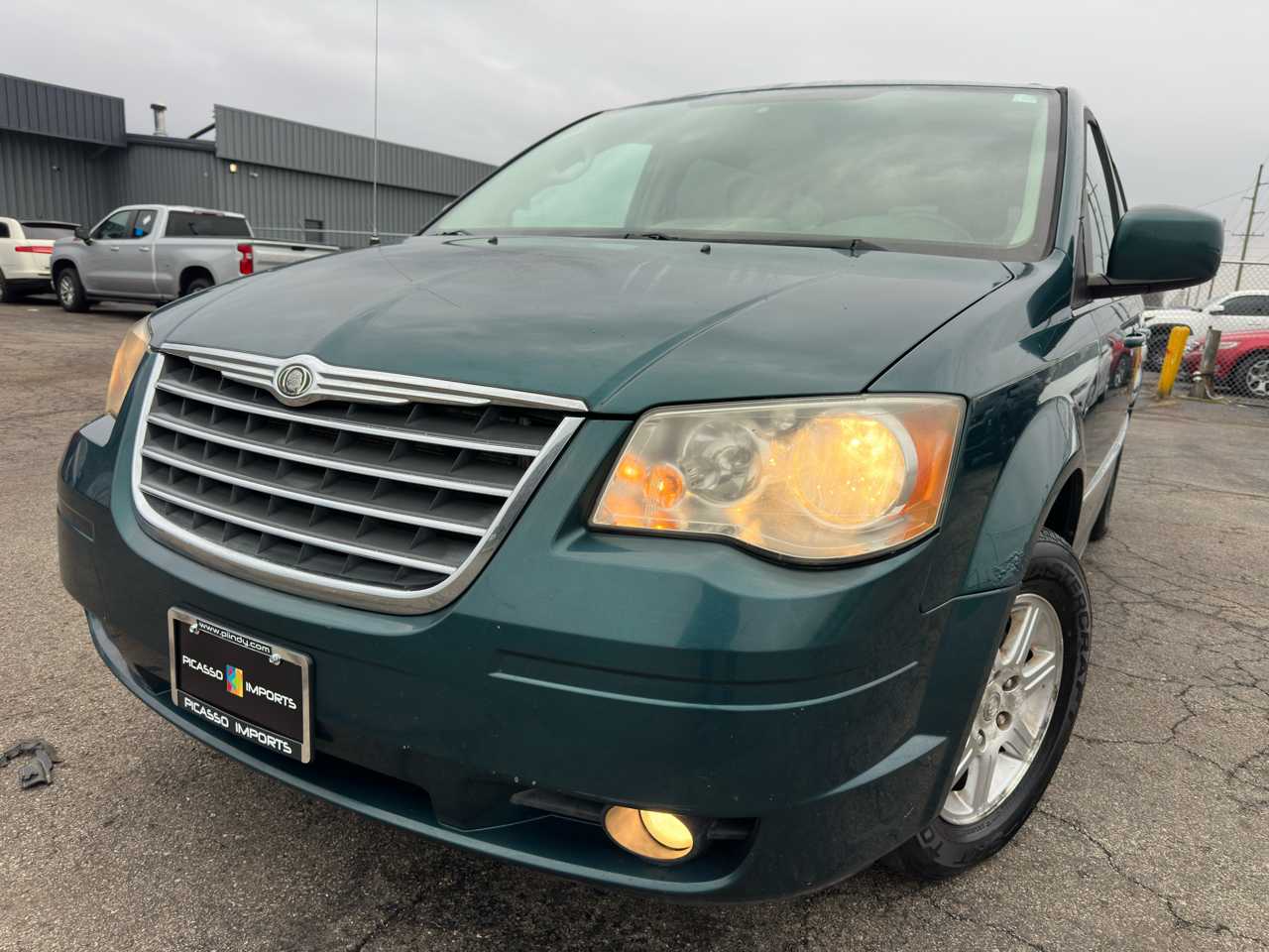 Chrysler Town & Country 4dr Wgn Touring 2009