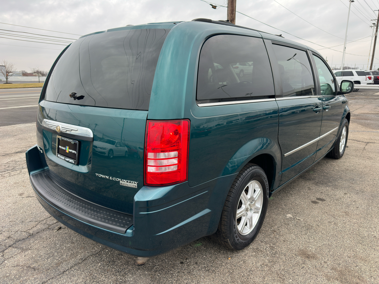 Chrysler Town & Country 4dr Wgn Touring 2009