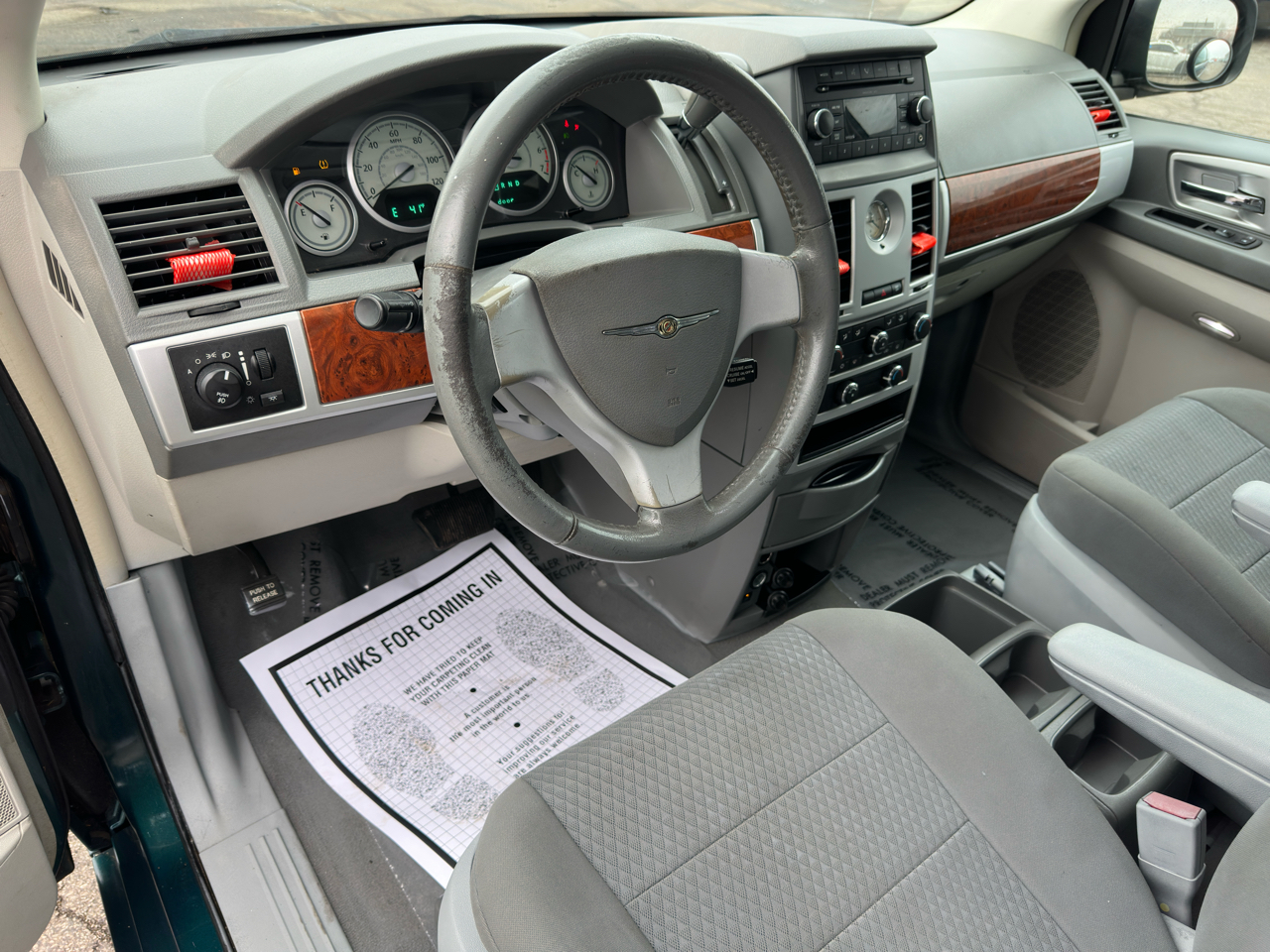 Chrysler Town & Country 4dr Wgn Touring 2009