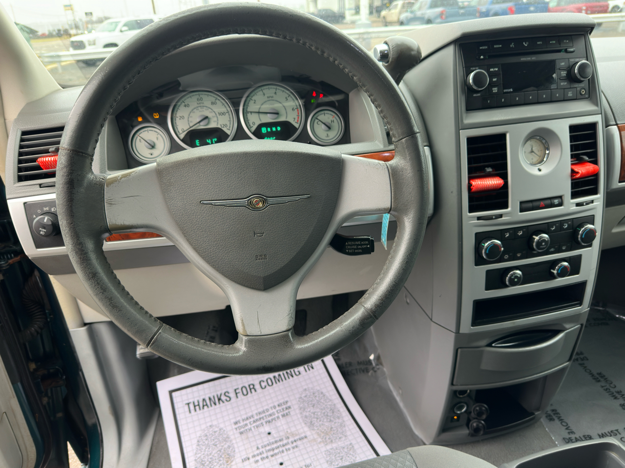 Chrysler Town & Country 4dr Wgn Touring 2009