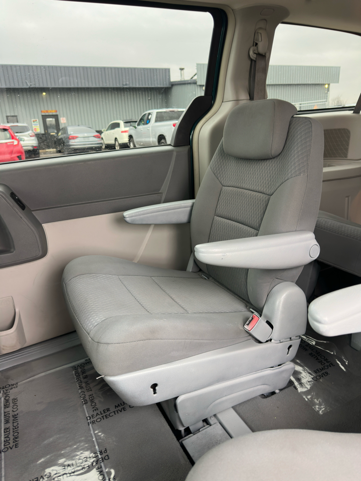 Chrysler Town & Country 4dr Wgn Touring 2009