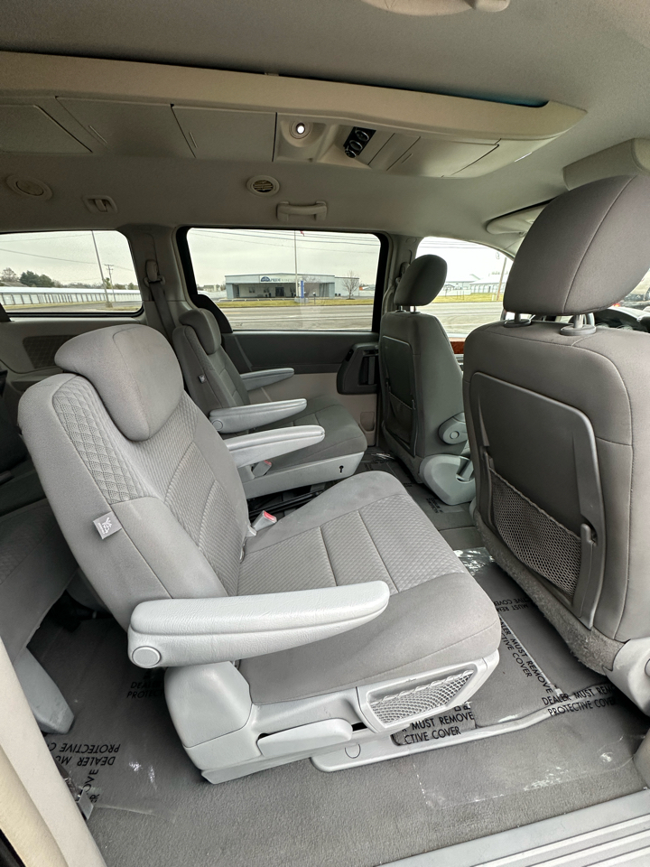 Chrysler Town & Country 4dr Wgn Touring 2009