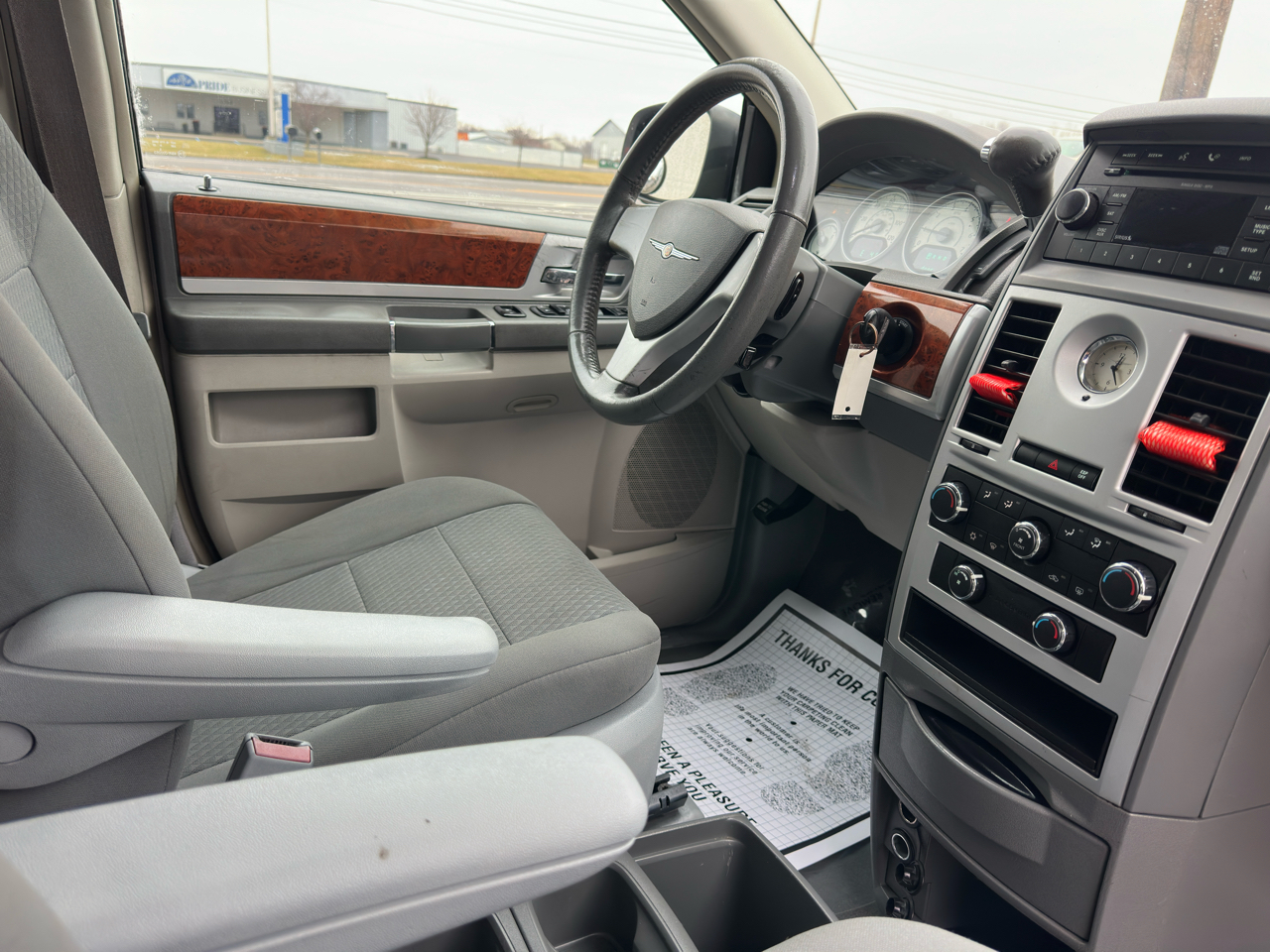 Chrysler Town & Country 4dr Wgn Touring 2009