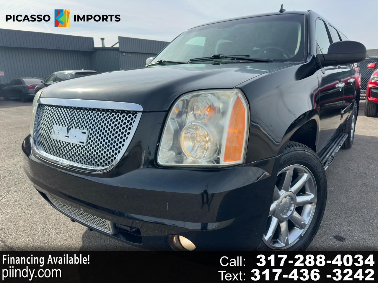 GMC Yukon XL AWD 4dr 1500 Denali 2011