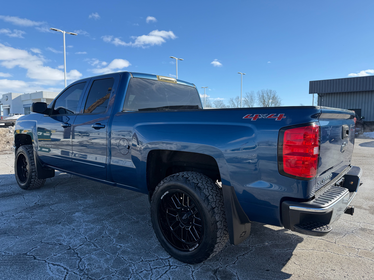 Chevrolet Silverado 1500 4WD Double Cab 143.5" LT w/1LT 2015