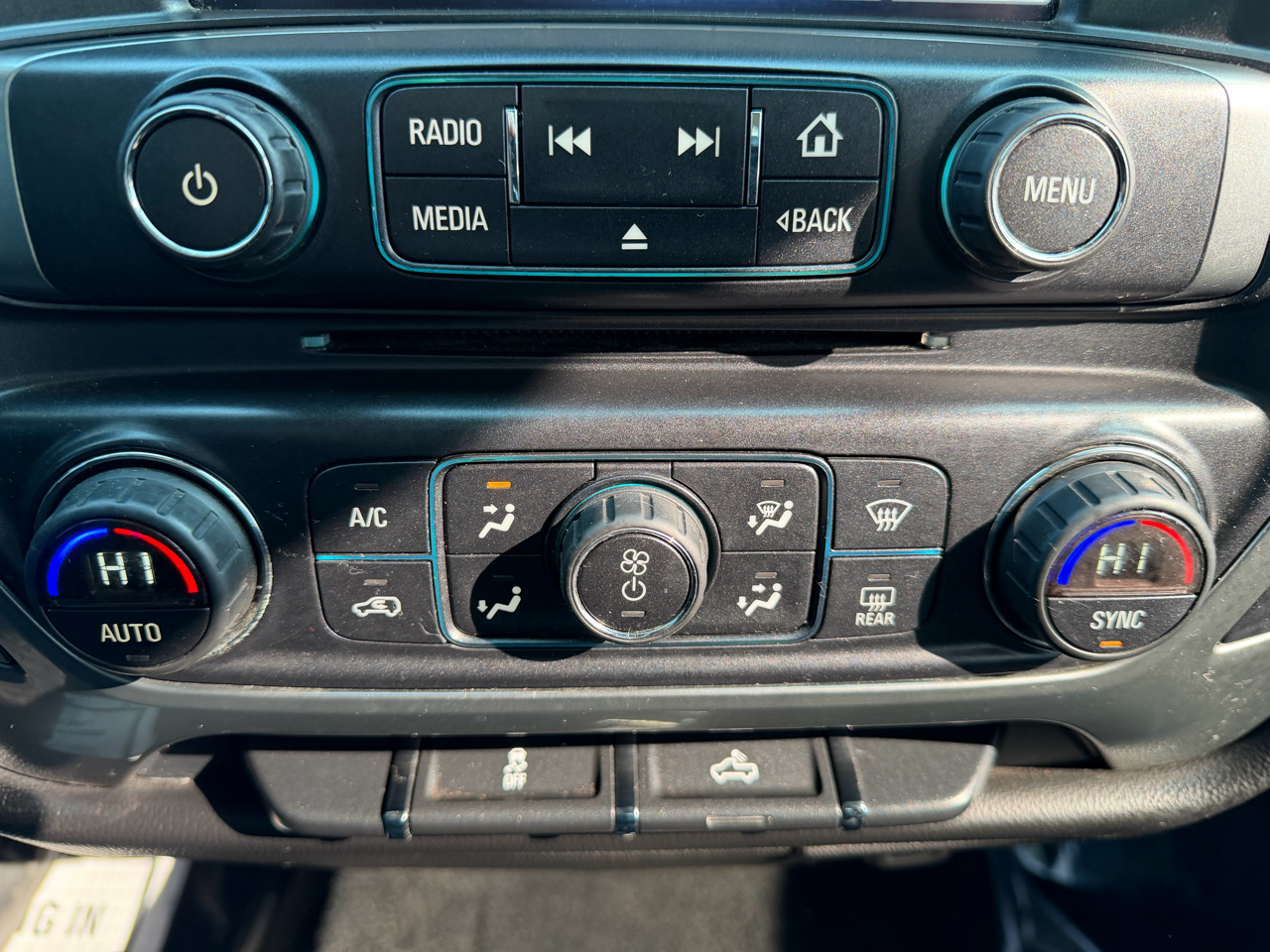 Chevrolet Silverado 1500 4WD Double Cab 143.5" LT w/1LT 2015