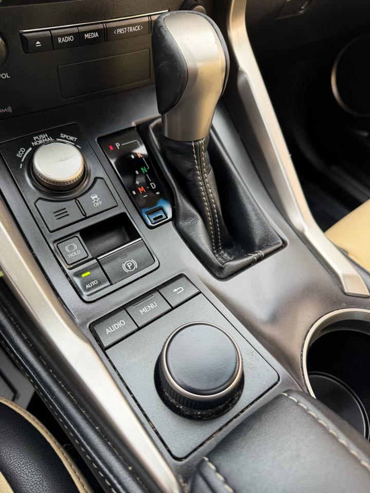 Lexus NX NX Turbo AWD 2017