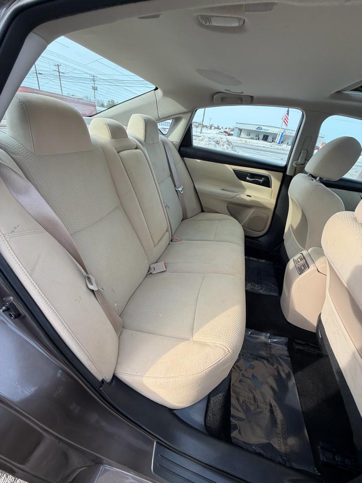 Nissan Altima 4dr Sdn I4 2.5 SV 2015