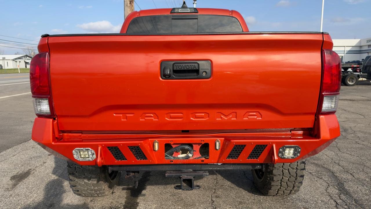 Toyota Tacoma TRD Off Road Double Cab 6' Bed V6 4x4 AT (Natl) 2017