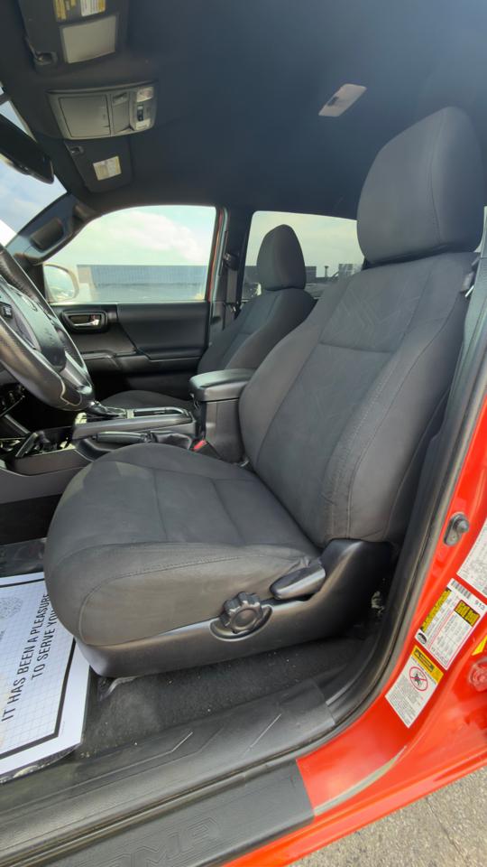 Toyota Tacoma TRD Off Road Double Cab 6' Bed V6 4x4 AT (Natl) 2017