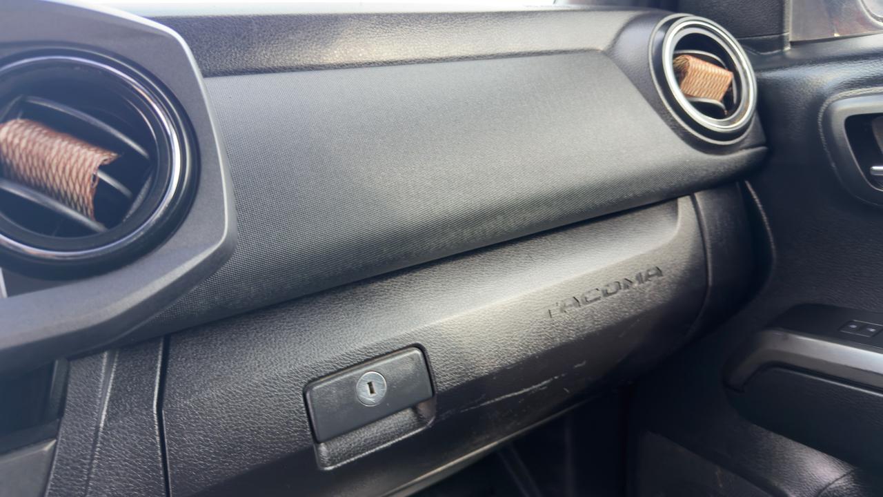 Toyota Tacoma TRD Off Road Double Cab 6' Bed V6 4x4 AT (Natl) 2017