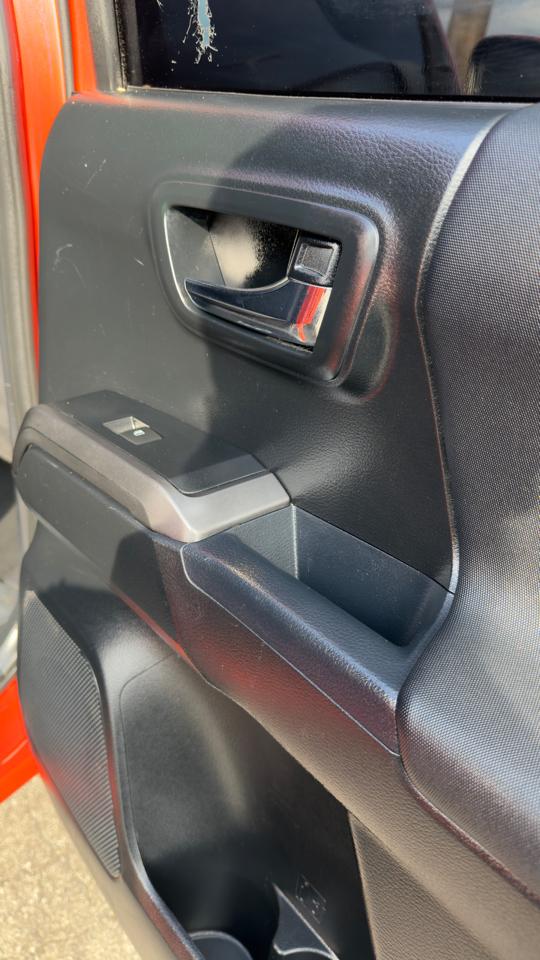 Toyota Tacoma TRD Off Road Double Cab 6' Bed V6 4x4 AT (Natl) 2017