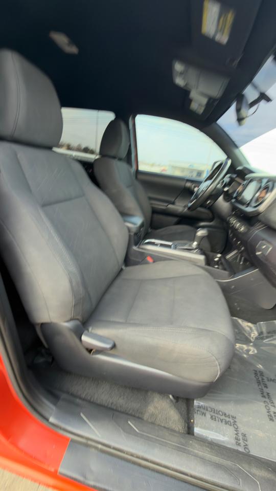 Toyota Tacoma TRD Off Road Double Cab 6' Bed V6 4x4 AT (Natl) 2017