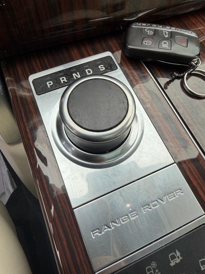 Land Rover Range Rover 4WD 4dr Supercharged 2014