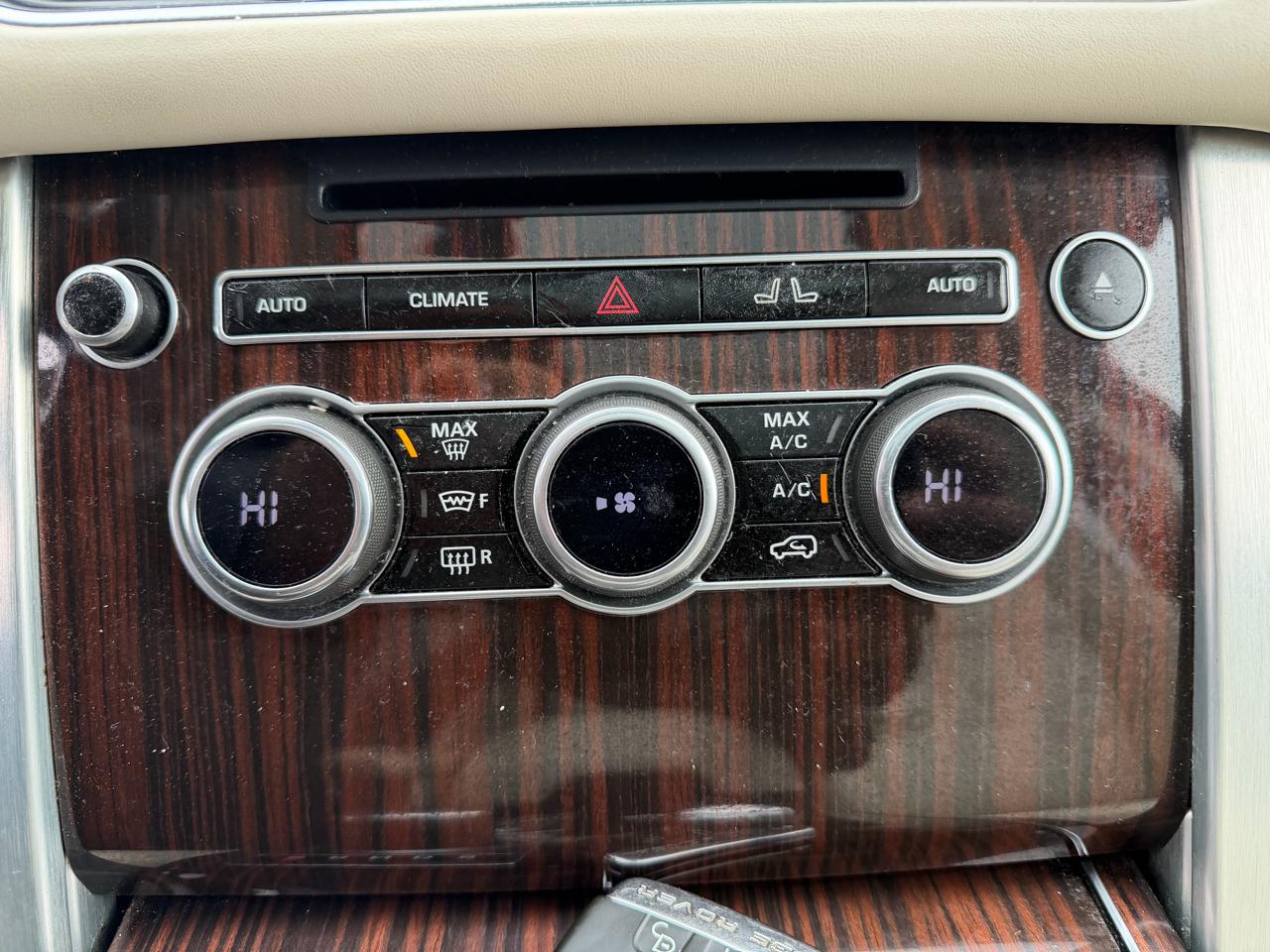 Land Rover Range Rover 4WD 4dr Supercharged 2014