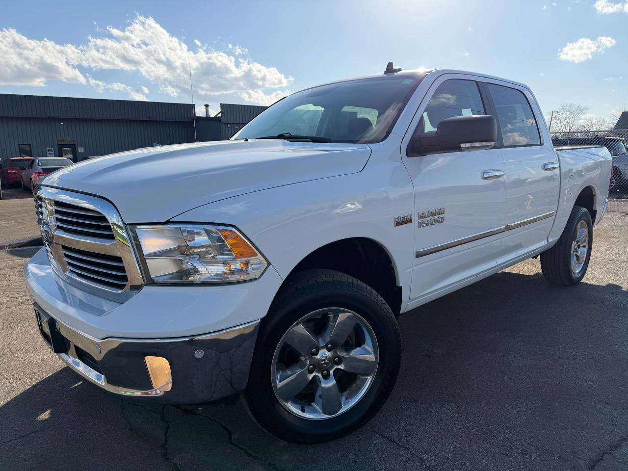 RAM 1500 Big Horn 4x4 Crew Cab 5'7" Box 2017