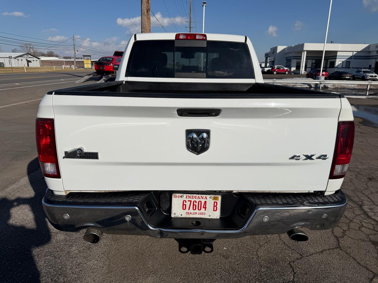 RAM 1500 Big Horn 4x4 Crew Cab 5'7" Box 2017