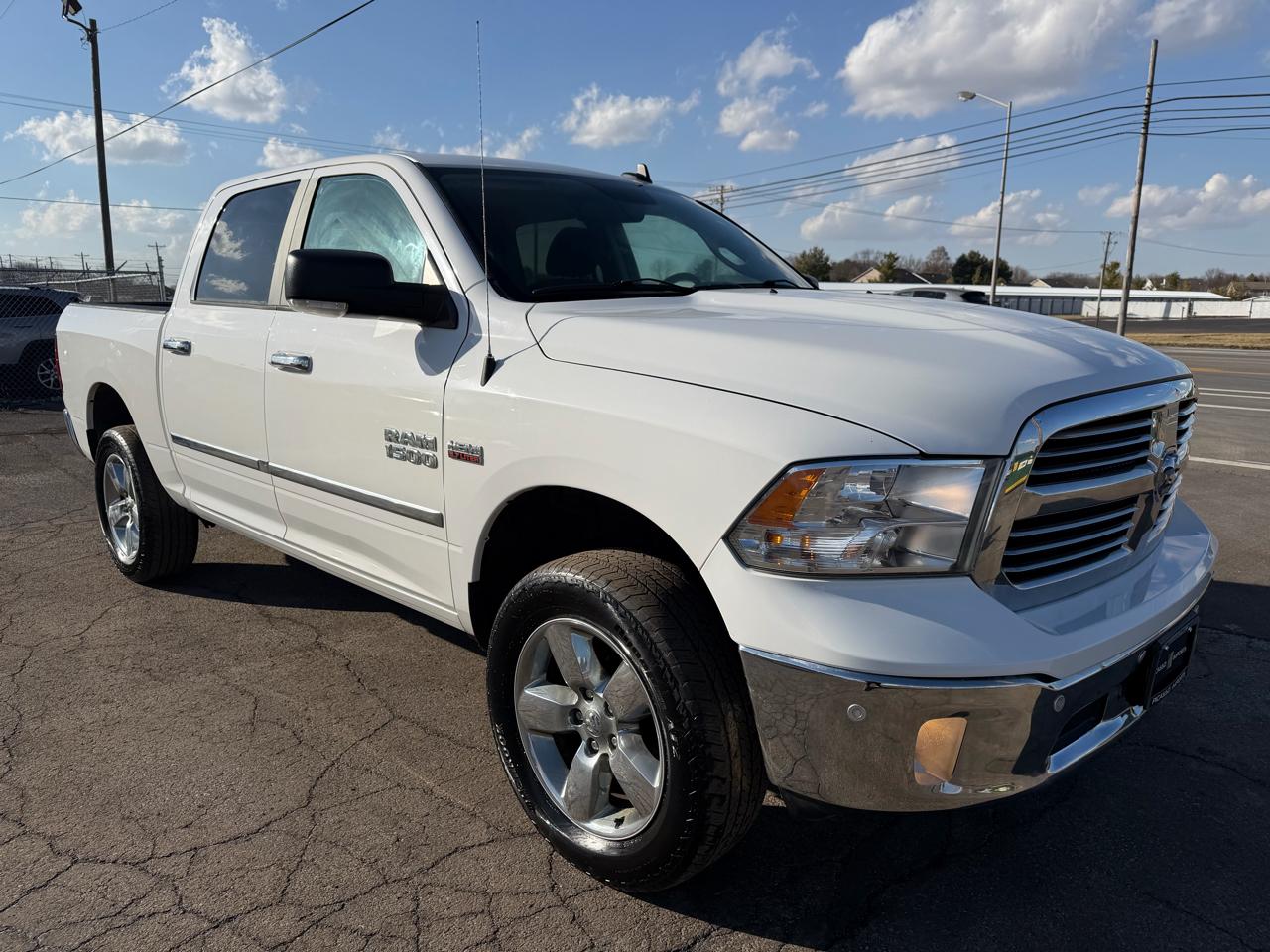 RAM 1500 Big Horn 4x4 Crew Cab 5'7" Box 2017