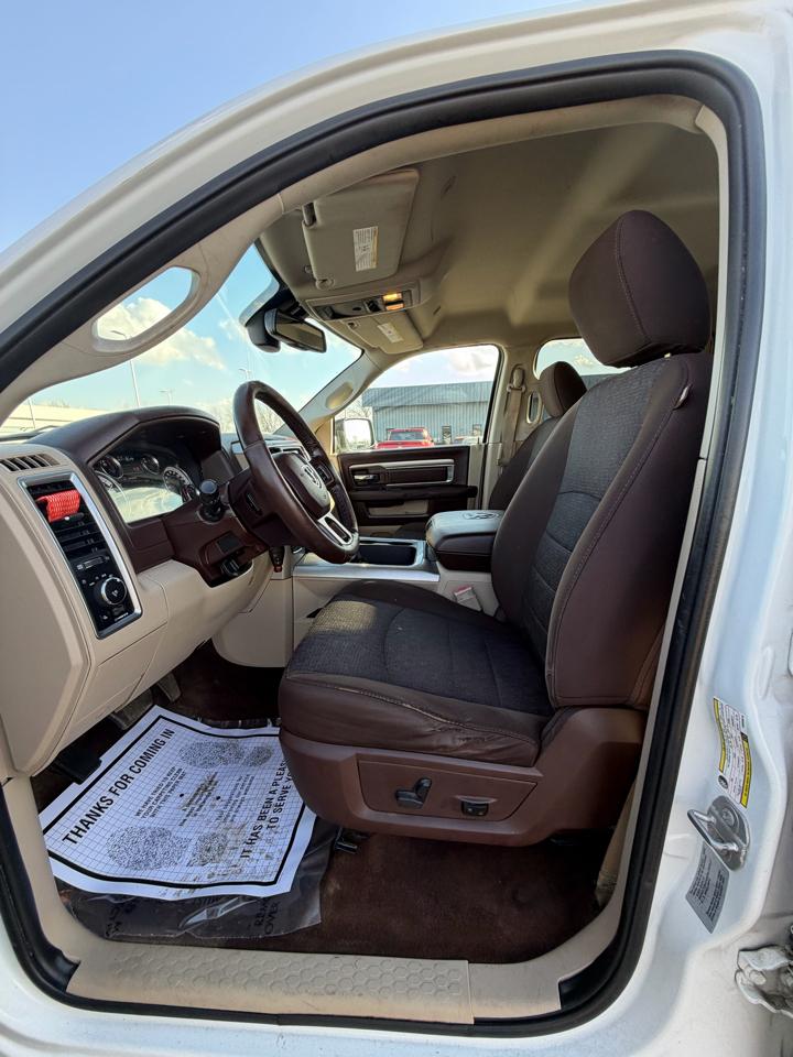 RAM 1500 Big Horn 4x4 Crew Cab 5'7" Box 2017